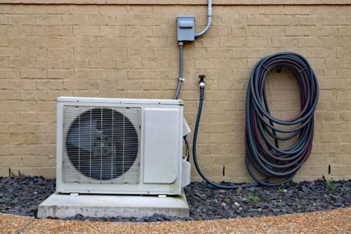 Is Ductless AC System Worth It? Pros and Cons of Mini-Split Units